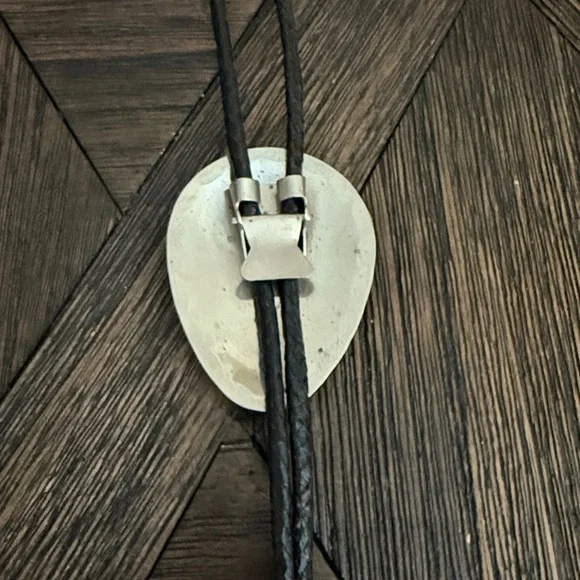 Vintage Navajo Sterling Silver Buffalo Bolo Tie Turquoise Coral Western